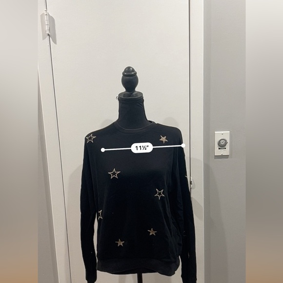 Black sweater with gold stars - Picture 4 of 6